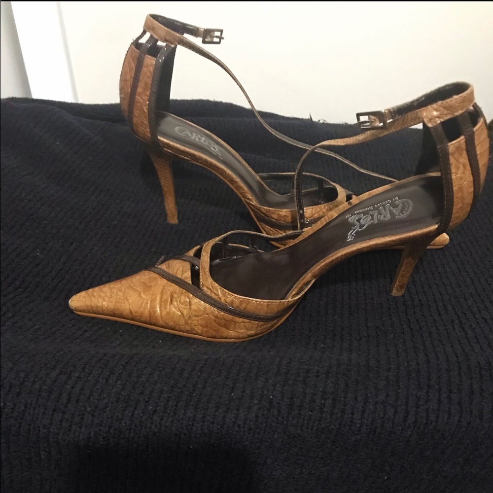Carlos Santana tan pointy heels
